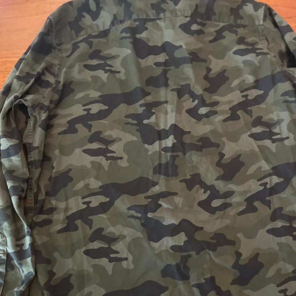 Green camouflage button-up shirt #camouflage pattern, military - Picture 7 of 7